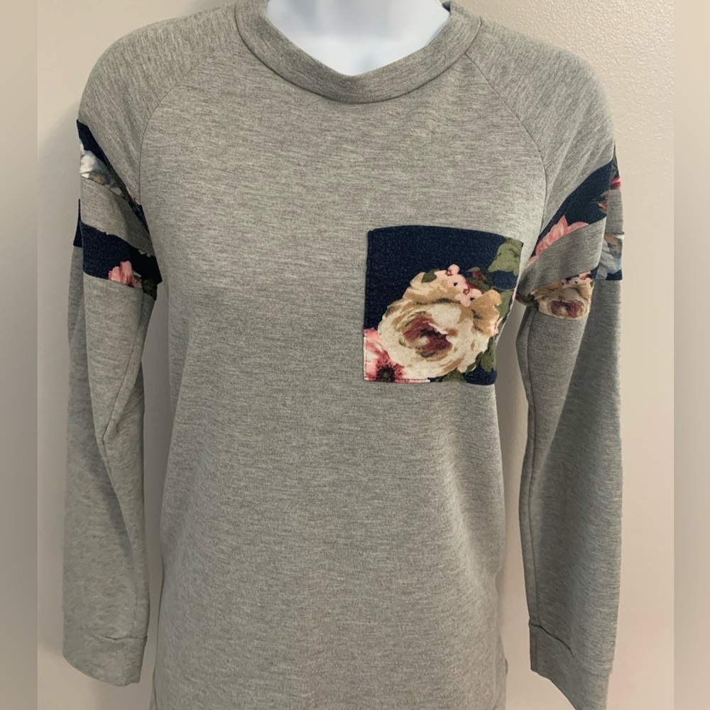 First Look Gray Floral Top